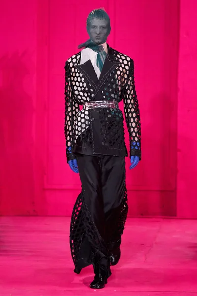 Look 23